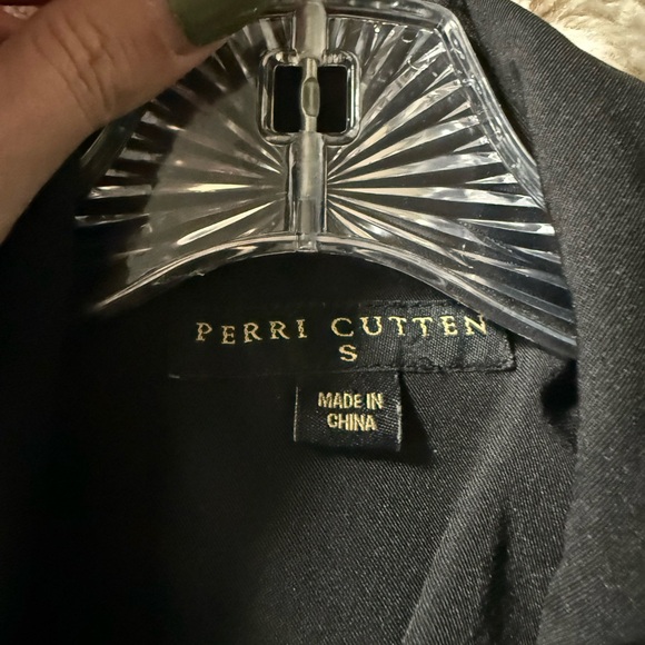 Perri Cutten high-end, designer Elegant Black trench Coat - Picture 6 of 8